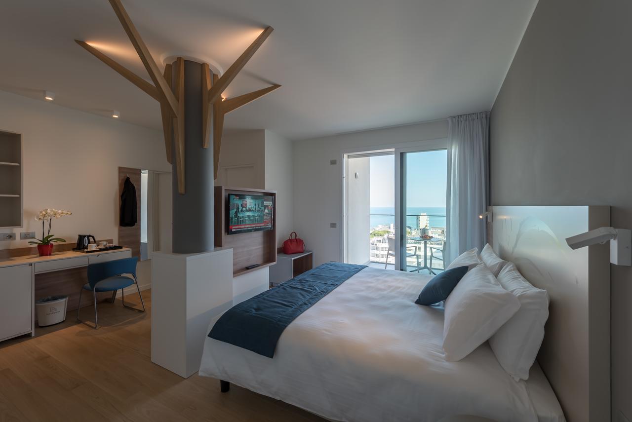 Hesperia Hotel & Residence Лидо-ди-Езоло Экстерьер фото