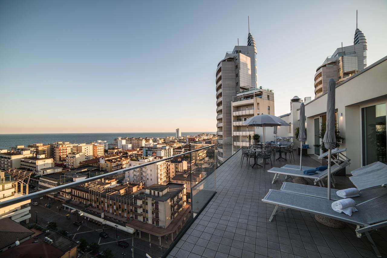 Hesperia Hotel & Residence Лидо-ди-Езоло Экстерьер фото